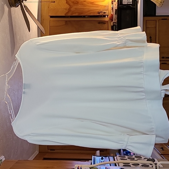 Katrina Blue Top - Picture 2 of 4